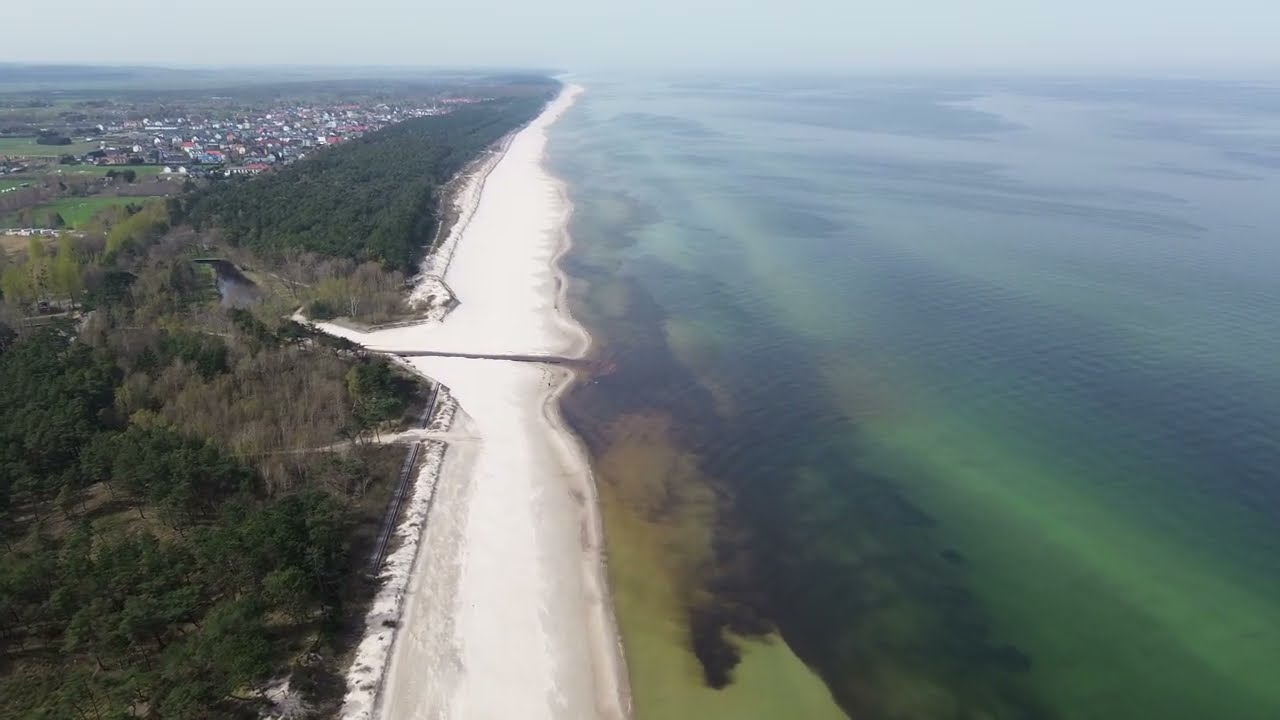 Jastrzębia Góra - Bałtyk przed sezonem.