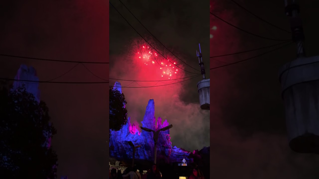 Fire of the Rising moons ( Star Wars Fireworks display at Disneyland Resort, Anaheim ) 27/09/25
