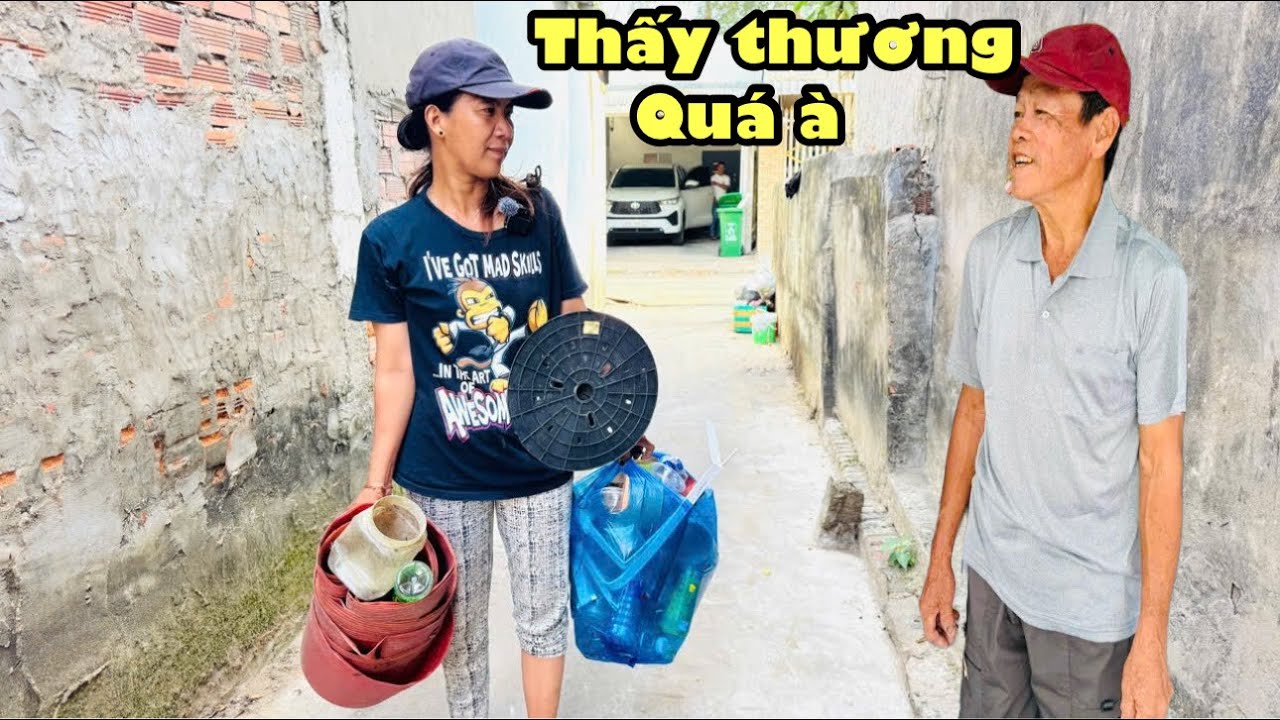 Quy tiếp tục đi Lụm ve chai trong khu du lịch bất ngờ Lụm được món này đeo vào anh giá nhìn hết ra