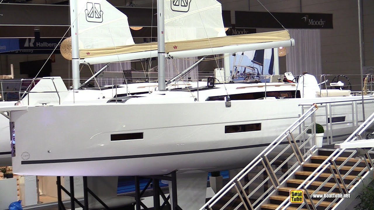 2019 Dufour 390 Grand Large Sail Yacht - Deck and Interior Walkaround - 2019 Boot Dusseldorf
