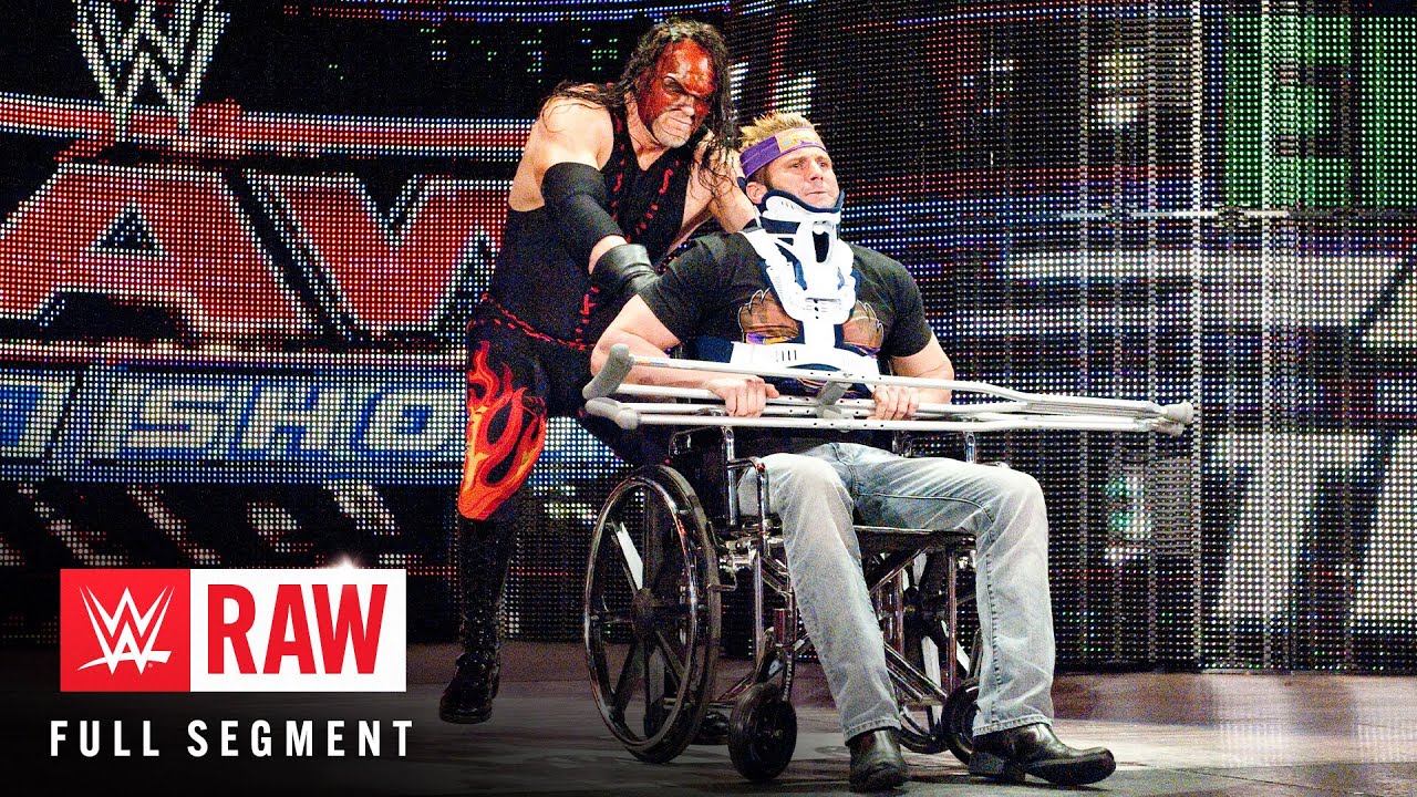 ПОЛНЫЙ СЕГМЕНТ: Кейн сбрасывает Зака ​​Райдера со сцены: Raw, 13 февраля 2012 г.