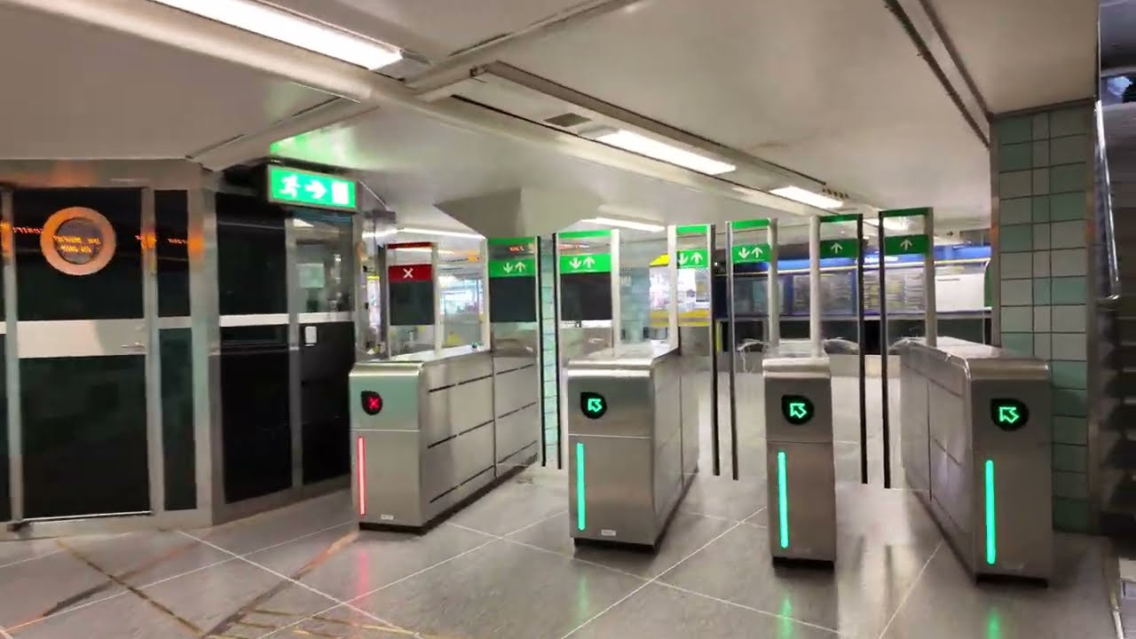 Sweden, Stockholm, subway ride from Globen to Gamla stan