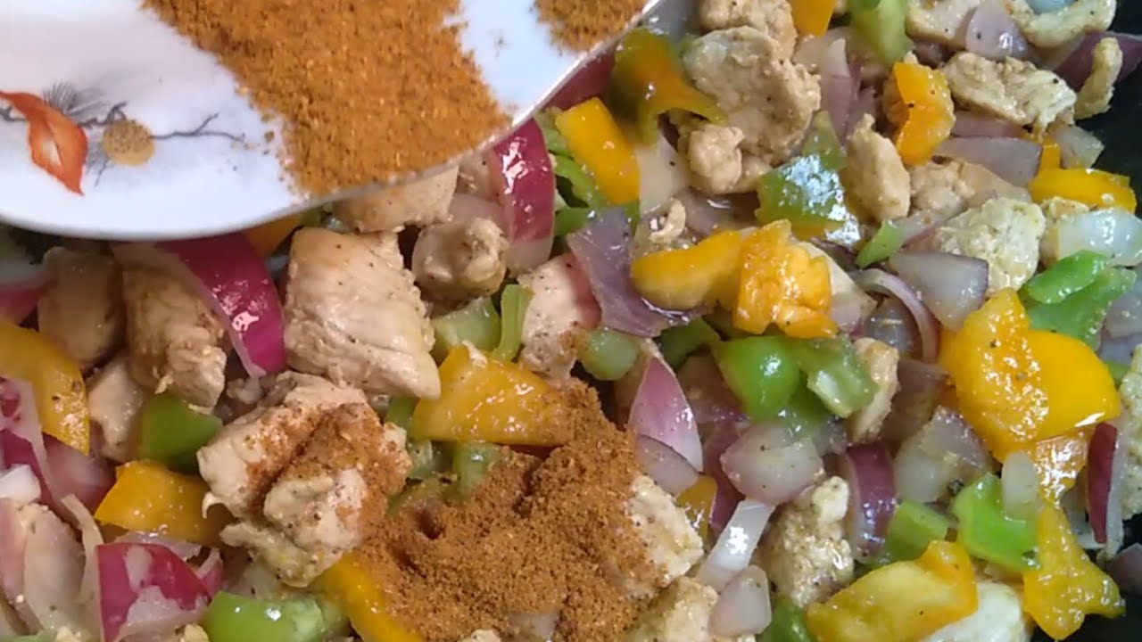 النجرسكو الرهييييبة والله من الاخر وتتبيلة الفراخ طلعت وهم اتصدمت من النتيجة 😍😍😋😋