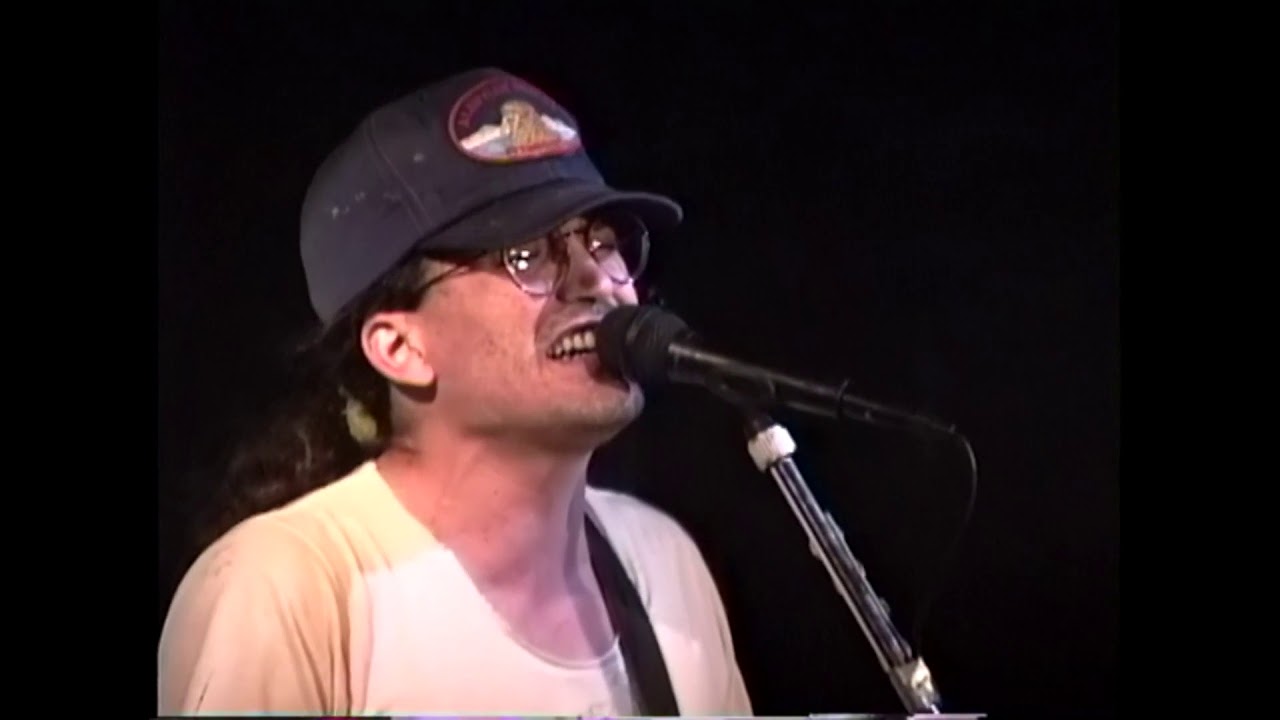 Meat Puppets- McCabes Guitar Shop, Santa Monica 10/3/92 Early xfer from Hi8 Video w/Enhance Sbd