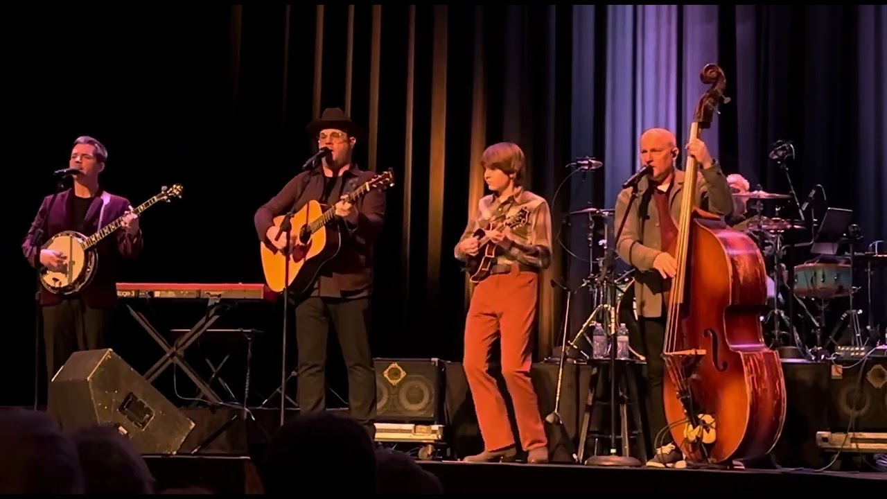 Dailey & Vincent with special guest Wyatt Ellis “Rocky Top” at the @bijoutheatre - He’s 14 y’all!