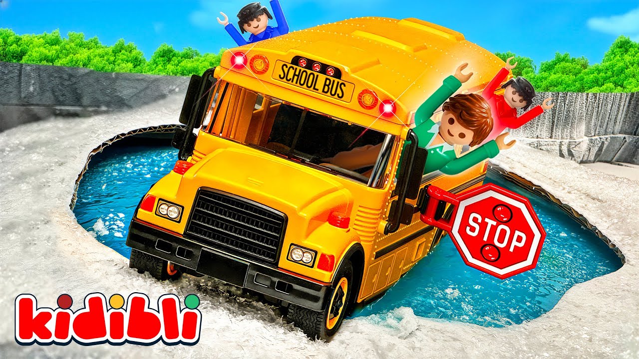 Büyük Otobüs Kazası! 🚌 İtfaiyeci ve Çekici Kurtarma Görevinde | Çocuklar İçin Oyuncaklar | Kidibli