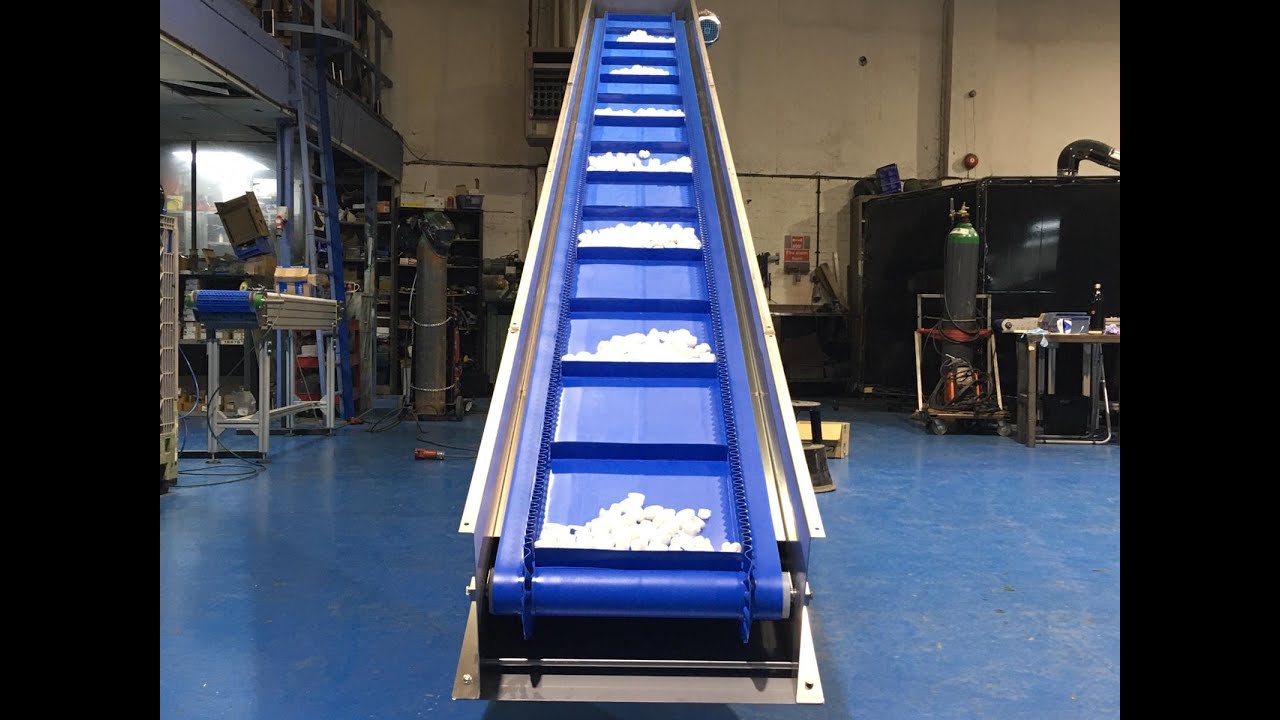 Sidewall Conveyor Belt with Flights for Steep Inclines UK Designed at C-Trak Ltd
