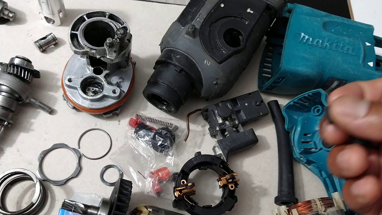 Martelete HR 2470 Makita