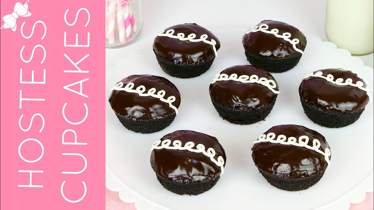 How To Make Homemade Hostess Cream-Filled Chocolate Cupcakes // Lindsay Ann Bakes