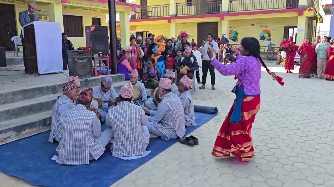 Nepali lok bhajan 2072//कृषि जैविक विविध प्रदर्शनी कार्यक्रममा प्रथम हुन सफल भजन