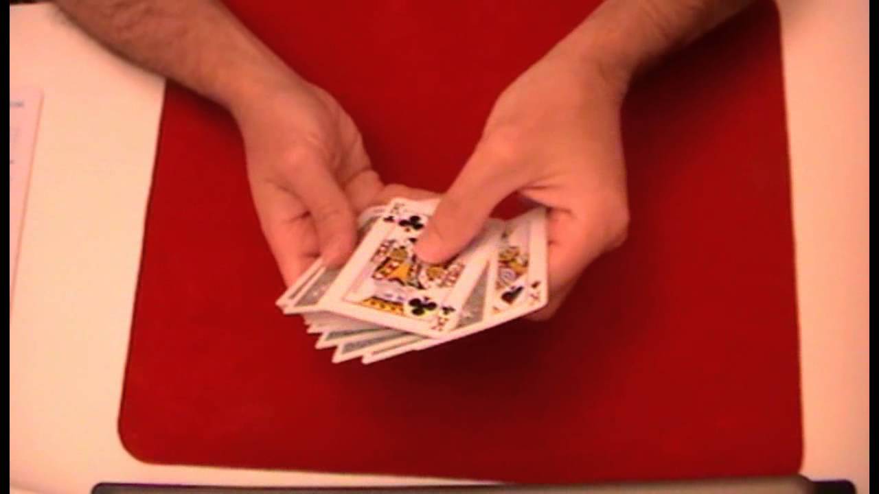 Truco de magia revelado - Un ladrón en el banco.