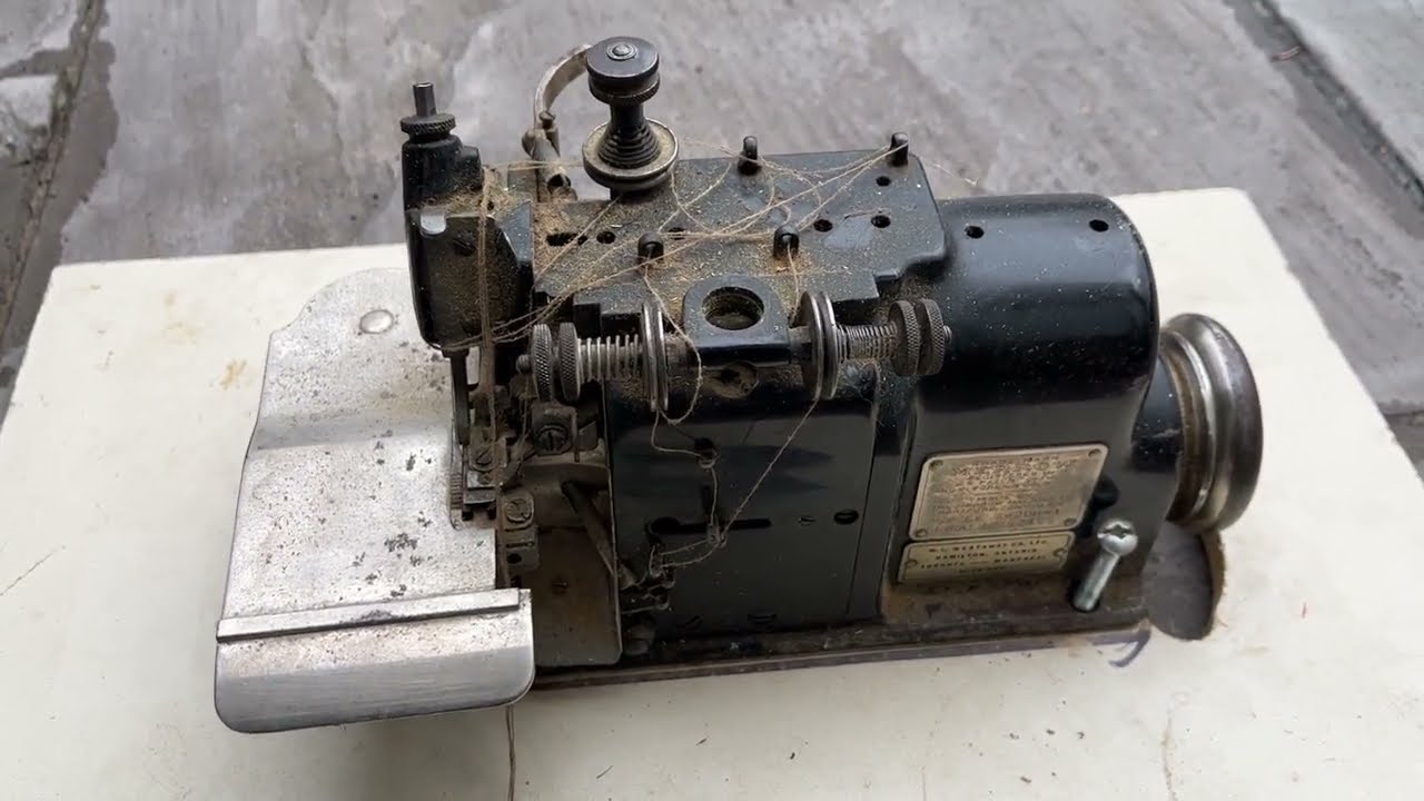 Merrow A-2DH-1 overlock sewing machine - Initial cleaning, disassembly & oiling
