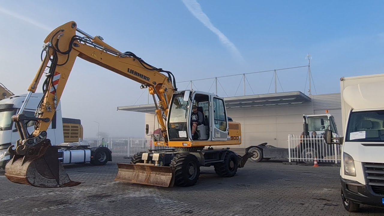 70153342 Liebherr A900C