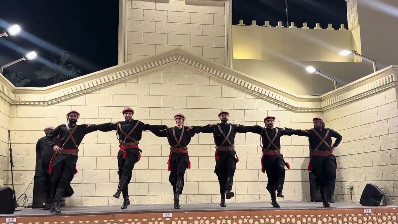 دبكه اردنيه جناح الأردني القريه العالميه دبي بركان الدبكه 
