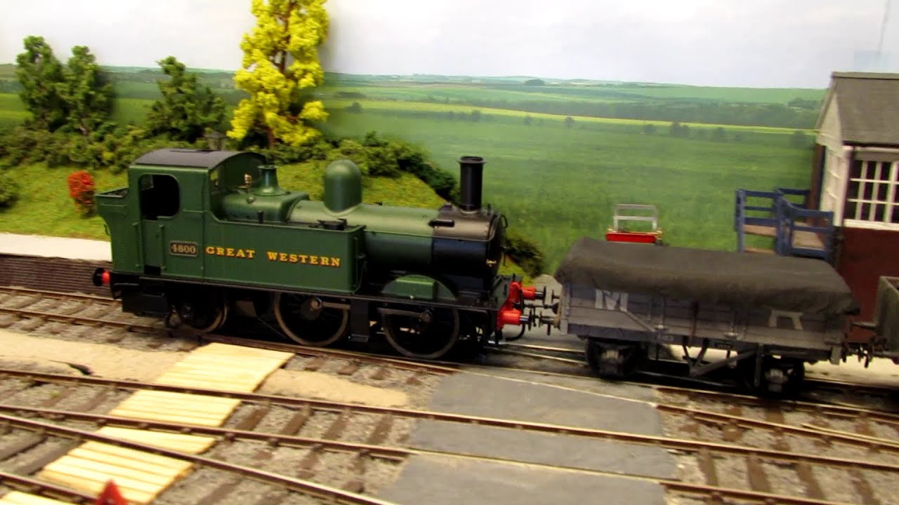 Boxer Bay Model Railway #5 ~ A compact O scale British Train Layout ~