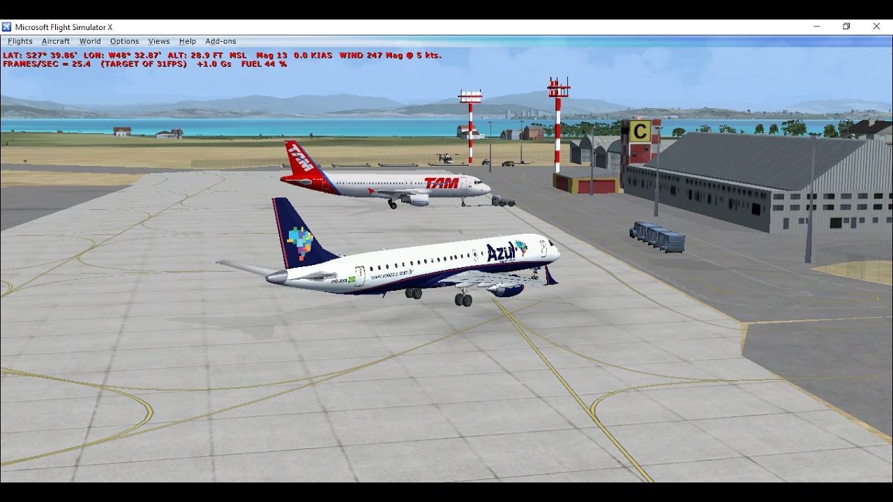 E 195  (EM TREINAMENTO) POUSO E TAXI NA ILHA DA MAGIA FLORIPA....by Cmte. JLuiz