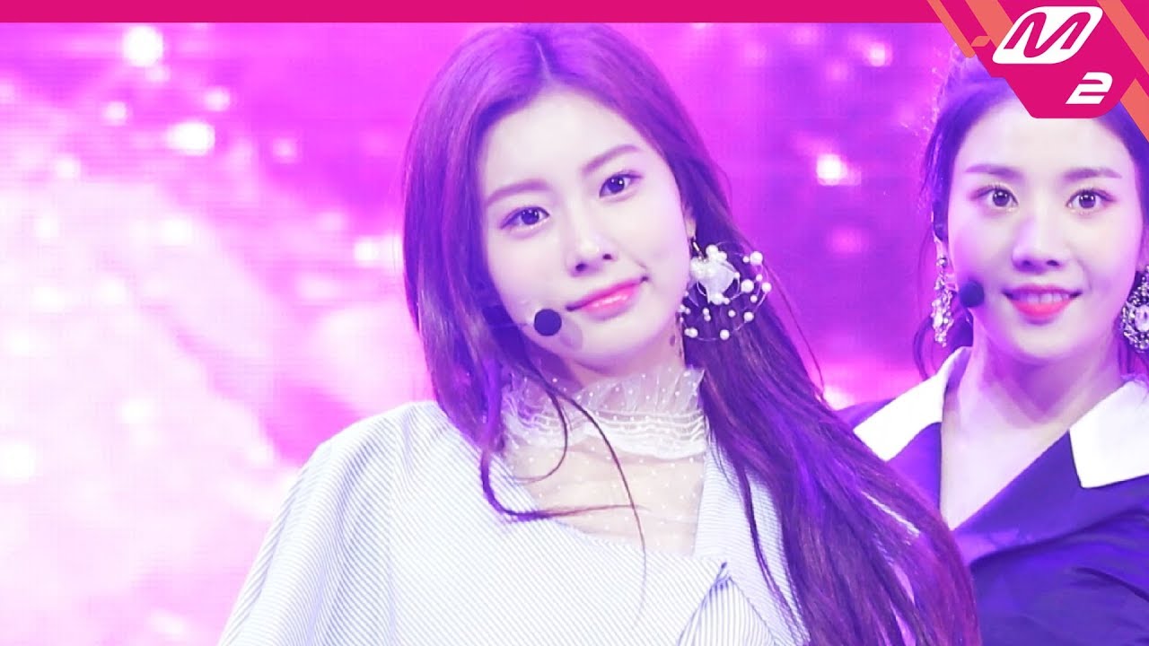 [입덕직캠] 아이즈원 강혜원 직캠 4K '라비앙로즈(La Vie en Rose)' (IZ*ONE Kang Hyewon FanCam) | @MCOUNTDOWN_2018.11.15