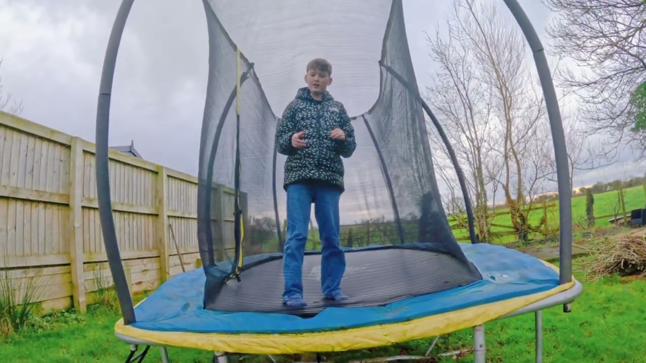 How to backflip(on a trampoline)