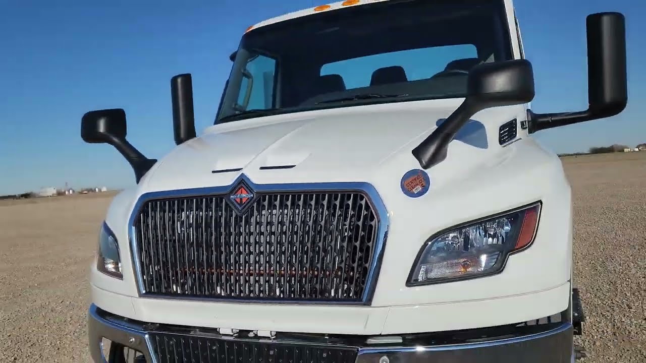 2025 International MV - NT2569