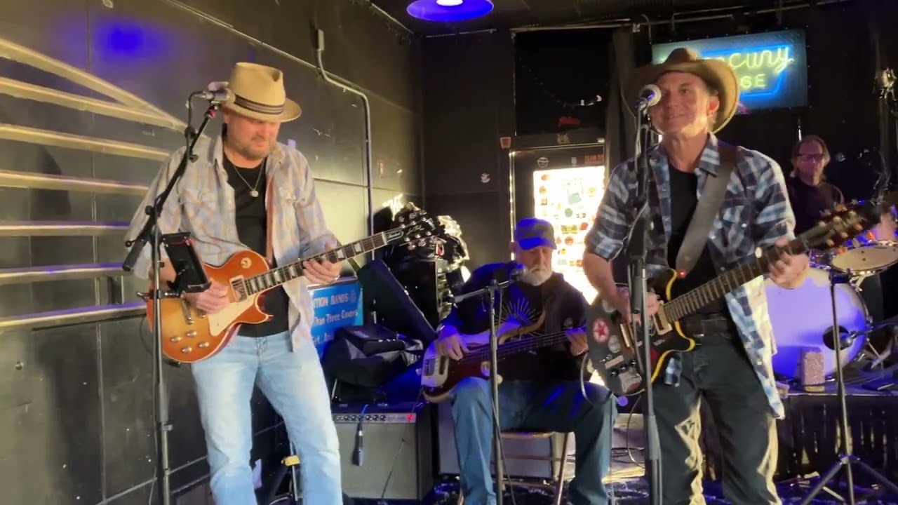 Red Dirt Rangers play 