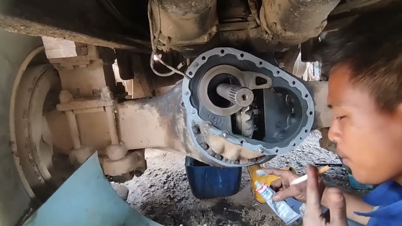 pemasangan gardan truk howo, sinotruk