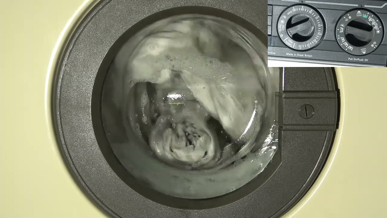 Synthetics & nylon rinses and spins / Hotpoint Aquarius 9926