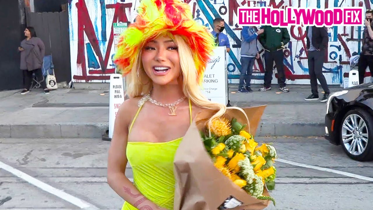 Nikita Dragun Steps Out In A Neon Green Comfy-Casual Ensemble To Dinner With Friends At Craig's