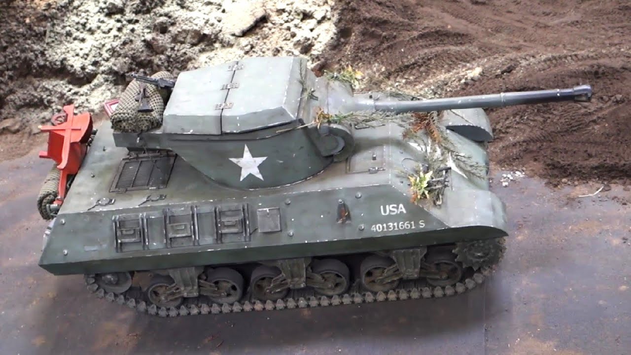 RC Panzer Action: Miniatur-Gelände erobert | Intermodellbau Dortmund 2024