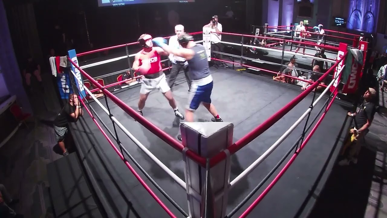 LONDON   RING 1   UWCB   LEON  LIGHTS OUT  DEEHY VS WATERS