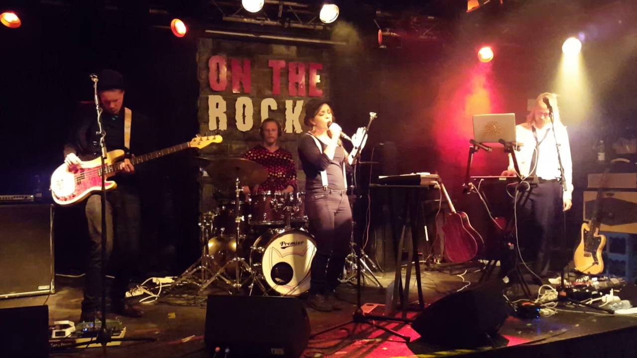 Peilisali live @ On The Rocks