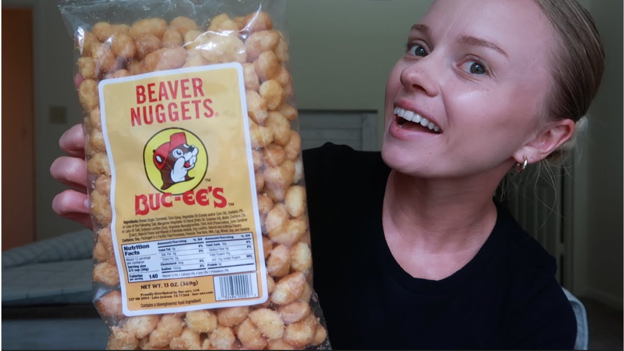Trying BUC-EES for the first time | Bucees Beaver Nuggets