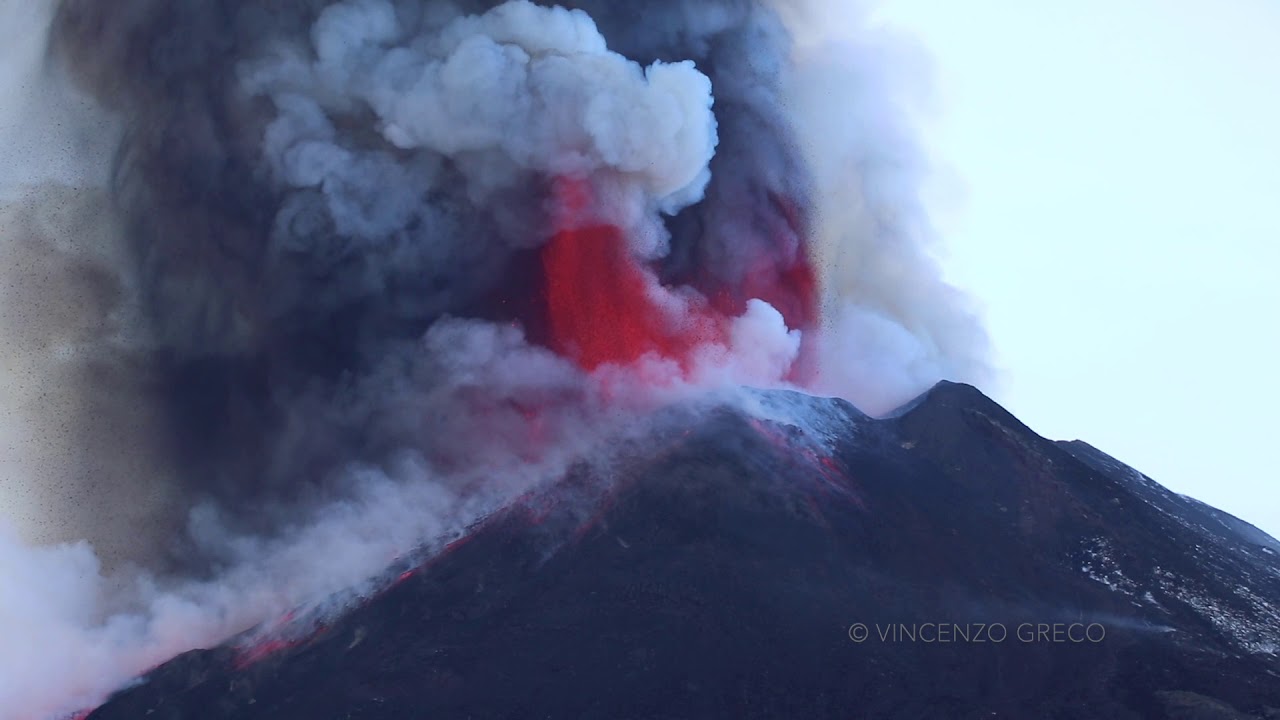 Eruzione Etna - Attività eruttiva del Cratere di Sud Est la mattina del 19/02/2021