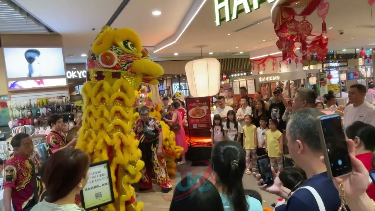CNY lion dance at Hakka Yu @ Northpoint City Singapore