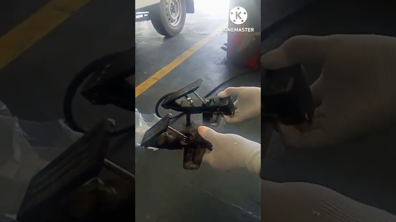 Accelerator pedal assembly, Diagnose and Replace, L300 FB