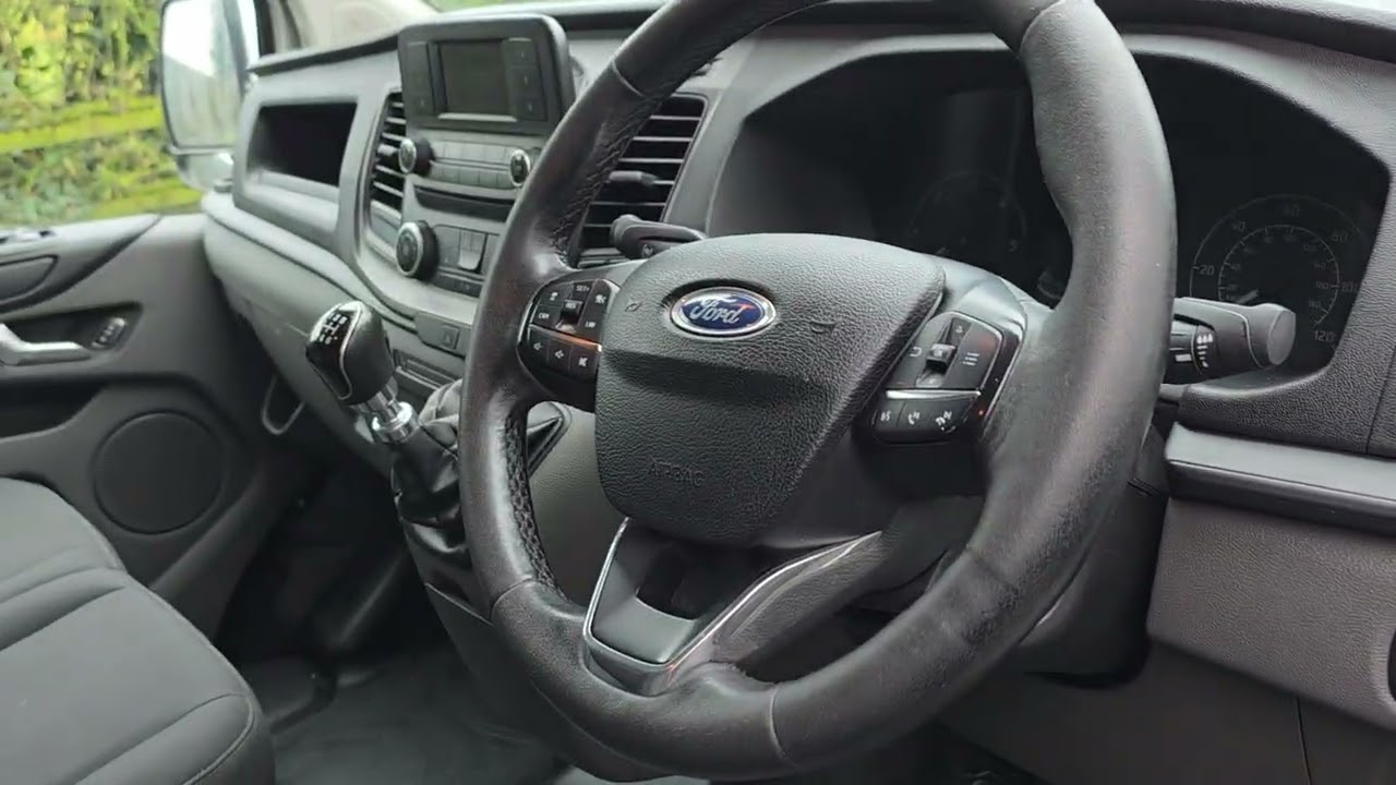Ford Transit Custom 2.0 300 EcoBlue Trend Panel Van 5dr Diesel Manual L2 H2 Euro 6 (105 ps)