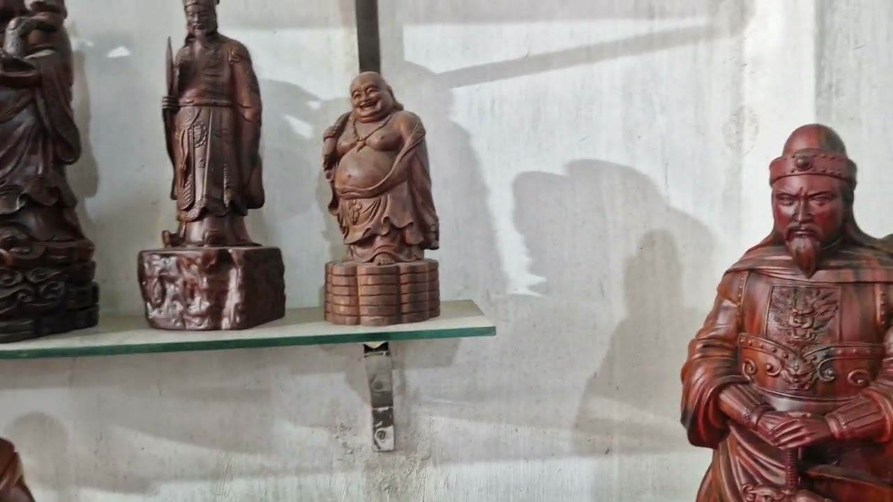 Sắm đồ chơi Tết 