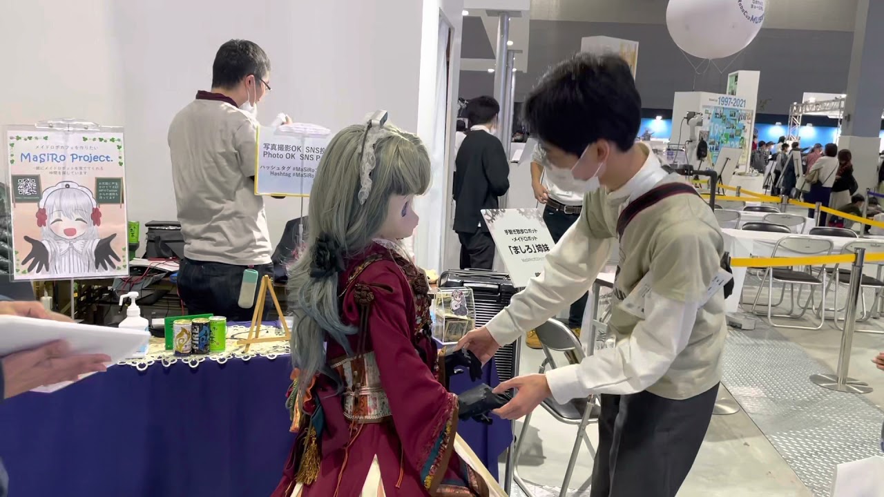 手を繋いで歩けるメイド少女ロボット　@ Robocup Asia Pasific 2021 Aichi