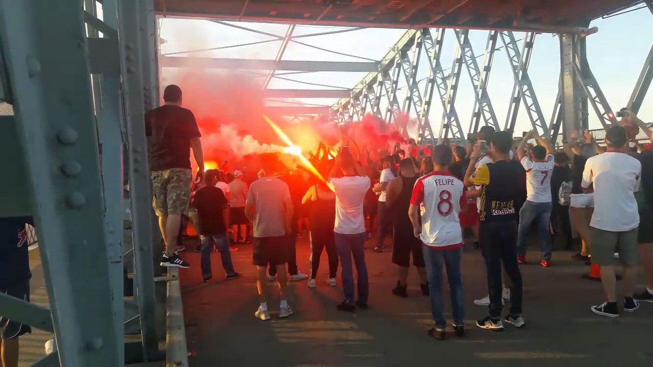 New York Red Bulls Supporters chanting 