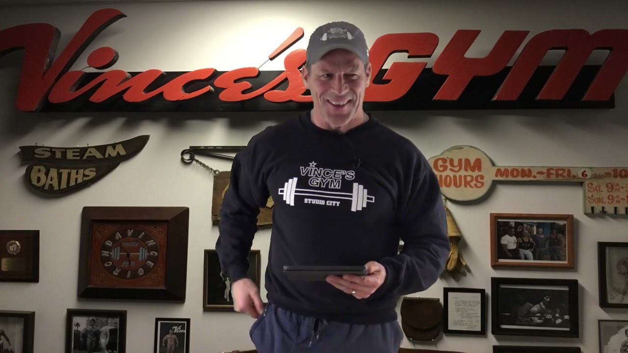 Винс Жиронда, креатин, приседания и толстовки