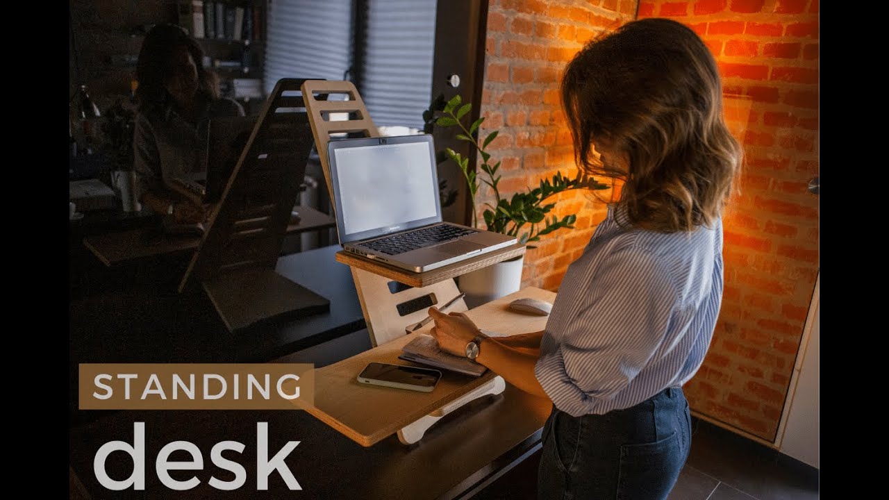 Standing Desk - zobacz jak działa biurko do pracy na stojąco