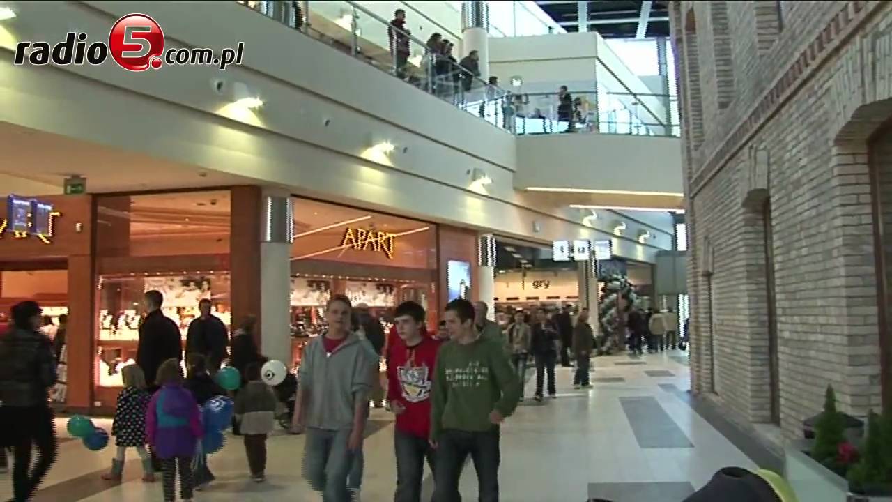 Suwałki: Tłumy suwalczan na otwarciu Suwałki Plaza