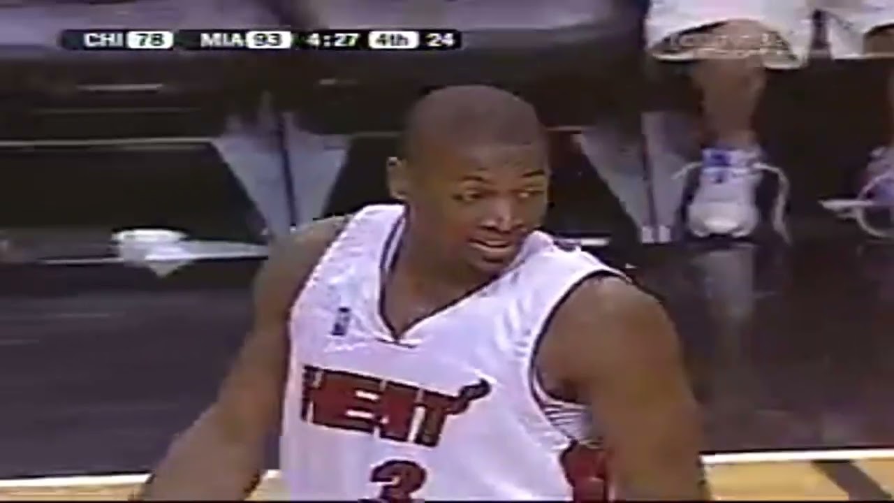 Dwyane Wade - 39pts (2005) vs. Bulls