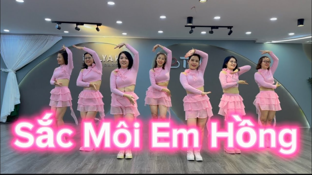 Sắc Môi Em Hồng - Minh Hằng | Remix | Ngày phụ nữ việt nam | Choreo By Kalyan zumba Dance Fit | VN