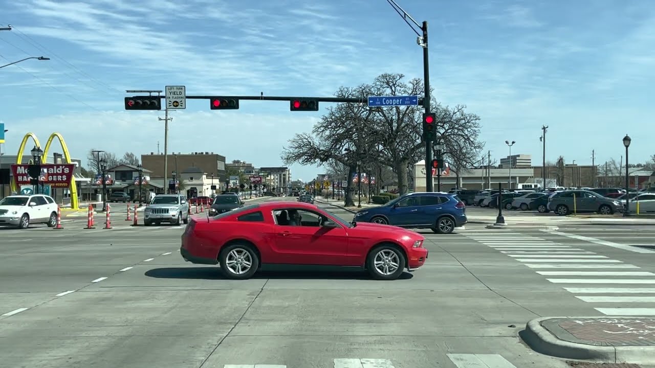 Arlington Texas Is The 49th Largest City In USA  - But Feels Like A Small Town