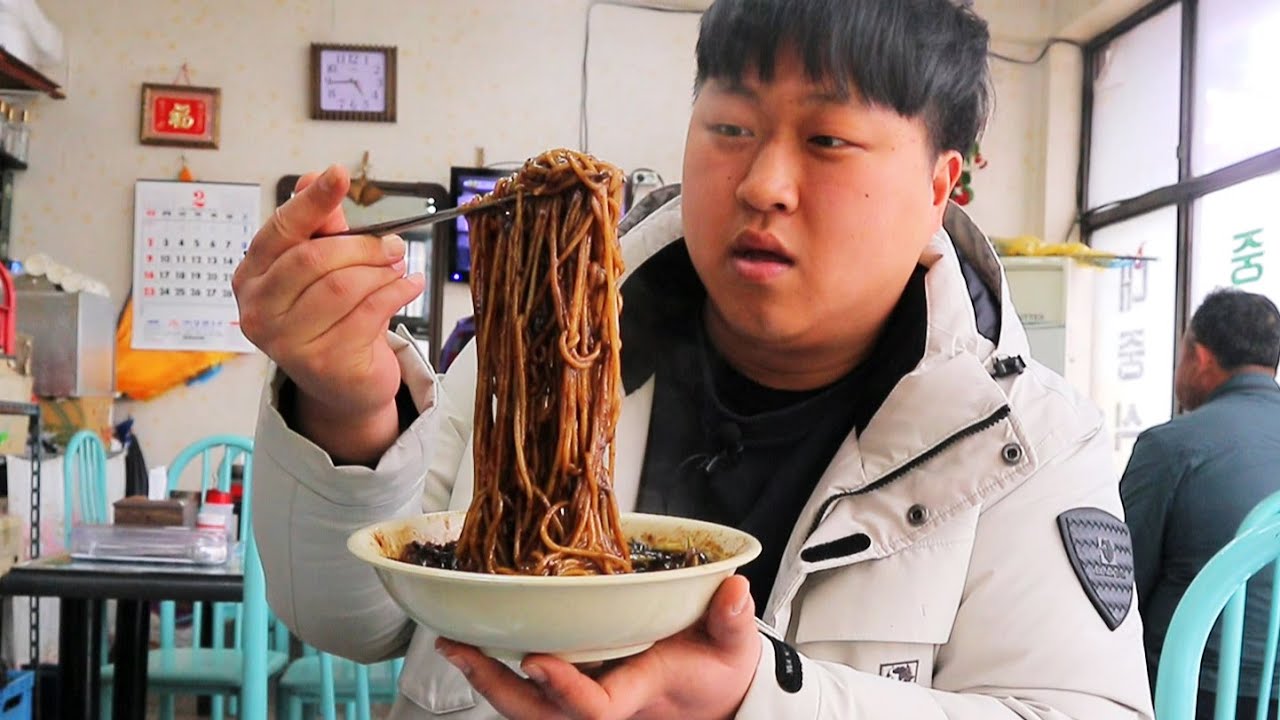 [도깨비] 30년전 짜장면 처음 먹어봤던 식당에 가보았습니다.