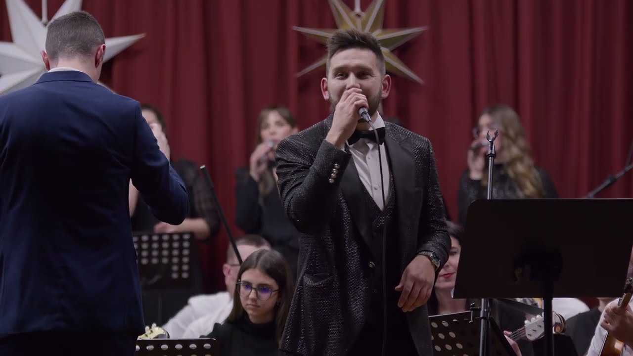 Sretan ti Božić narode moj - Franjo Sarić