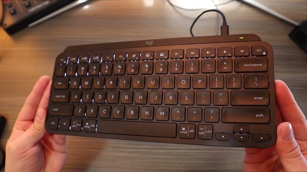 Logitech MX KEYS MINI Unboxing
