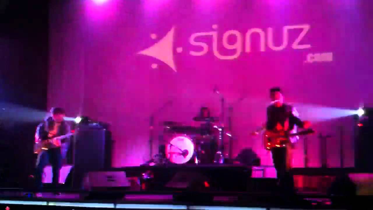 Signuz en Amanda - amores incompletos
