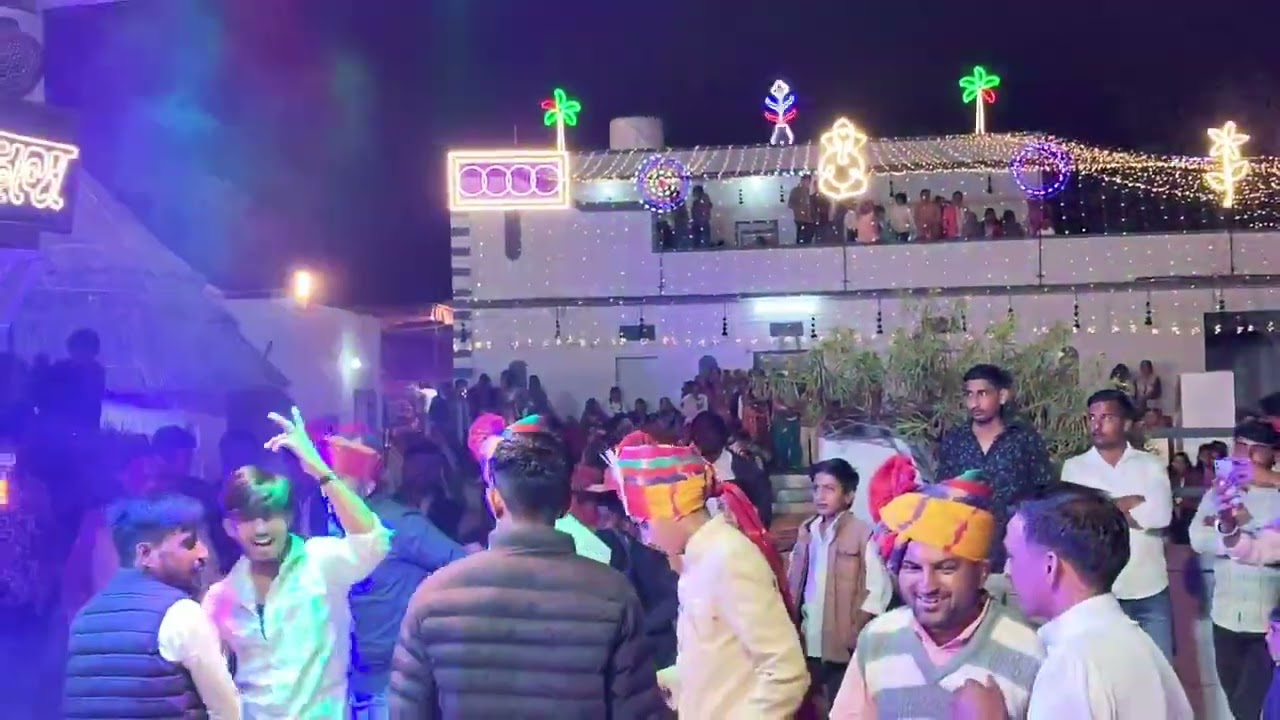 #माहौल # subscribe..👈#youtube #dance #barat #desichora #sweet 
