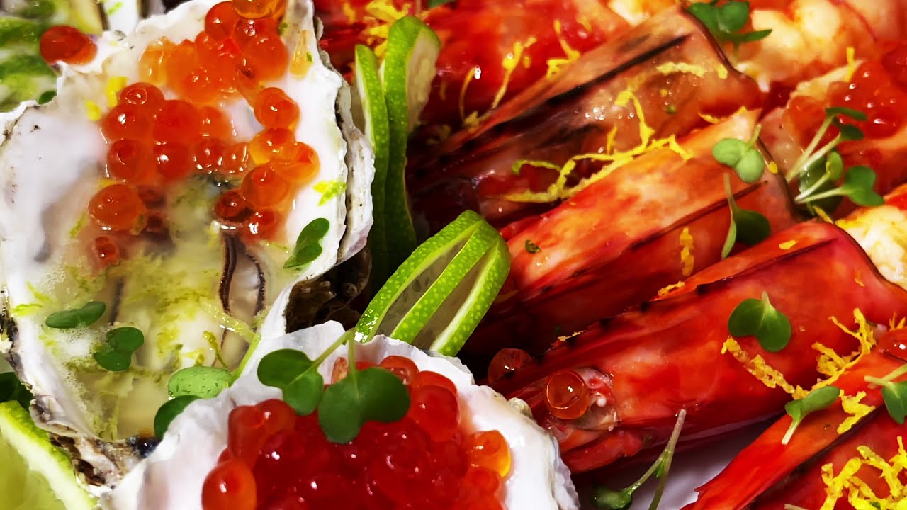 Giant Tiger Prawns with caviar, Гигантские тигровые креветки с икрой
